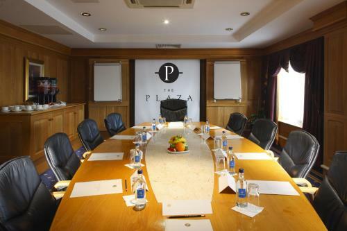 Plaza Hotel Tallaght