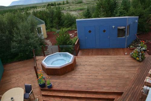Iceblue Lodge B&B