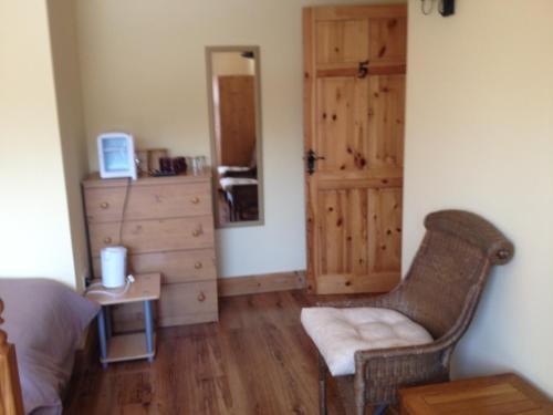 Hostal Douglasha House