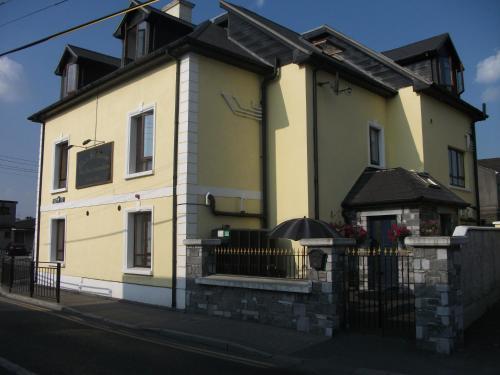 Hostal Clare Street B&B
