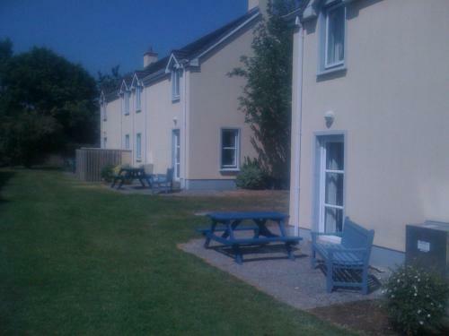 The Waterside Cottages