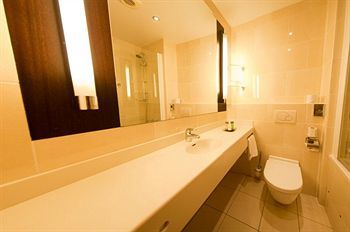 White Sands Hotel