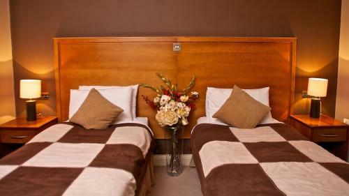 Wallis Arms Hotel