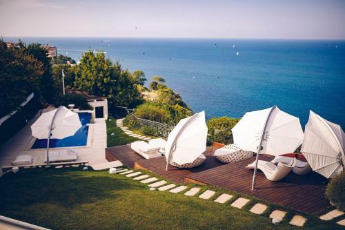 Pietra La Croce Villa Sleeps 8 With Pool And Air Con