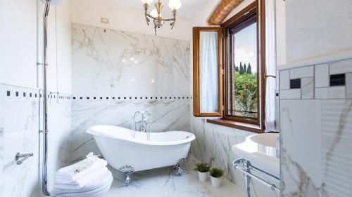 Villa Tenuta Di Macericca 10