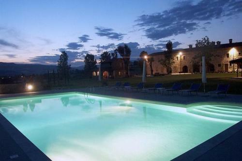 Ponte A Poppi Apartment Sleeps 4 With Pool