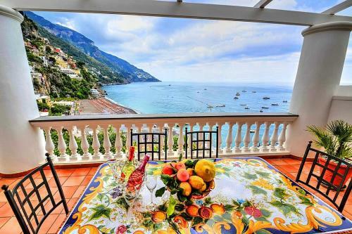 Positano Villa Sleeps 5 Air Con Wifi