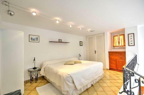 Positano Villa Sleeps 2 Air Con Wifi