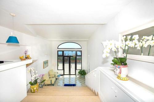 Positano Villa Sleeps 2 Air Con Wifi