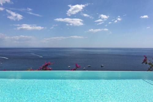 Positano Villa Sleeps 7 Pool Air Con Wifi