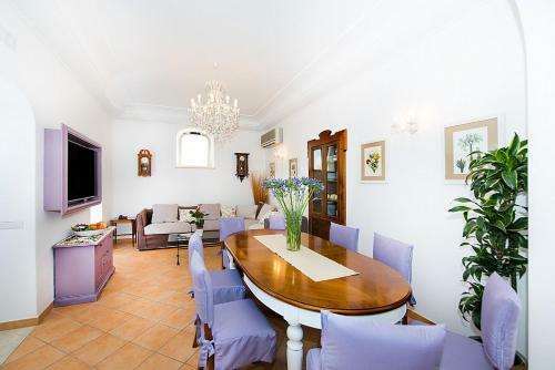 Nocelle Villa Sleeps 10 Pool Air Con Wifi