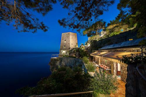 Positano Villa Sleeps 13 Air Con Wifi