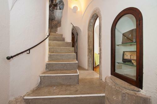 Positano Villa Sleeps 13 Air Con Wifi