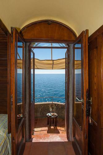 Positano Villa Sleeps 13 Air Con Wifi