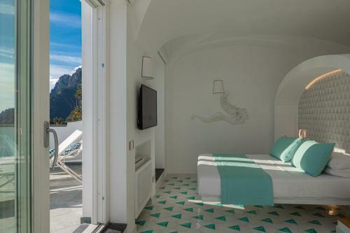 Hostal Petrea Lifestyle Suites