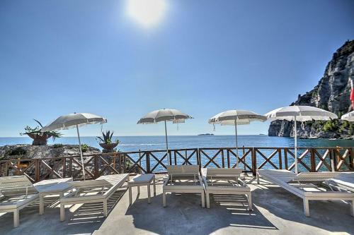 Positano Villa Sleeps 8 Pool Air Con