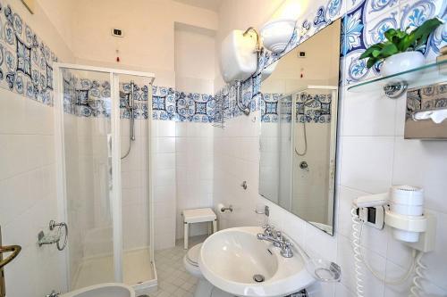 Positano Villa Sleeps 8 Pool Air Con