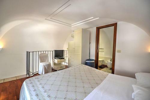 Positano Villa Sleeps 2 Air Con Wifi
