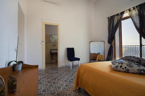 Positano Apartment Sleeps 6 Air Con Wifi