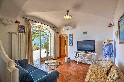 Positano Villa Sleeps 6 Air Con Wifi