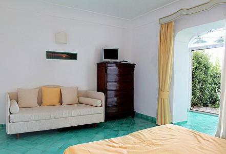 Nocelle Villa Sleeps 2 Air Con Wifi