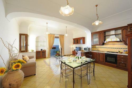 Arienzo Villa Sleeps 4 Pool Air Con Wifi