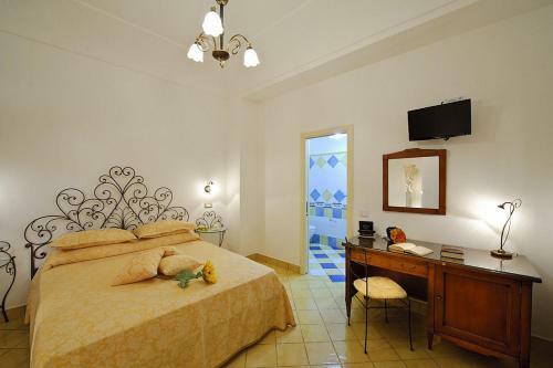 Arienzo Villa Sleeps 4 Pool Air Con Wifi