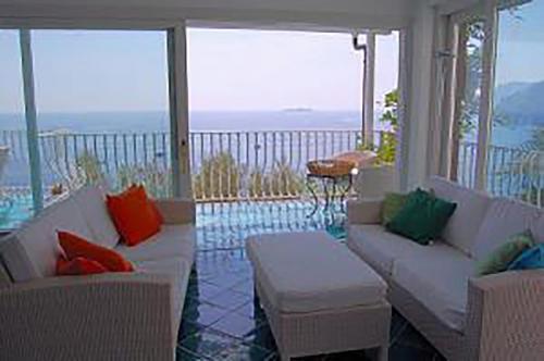 Amore Rentals - Villa Le Sirene 1