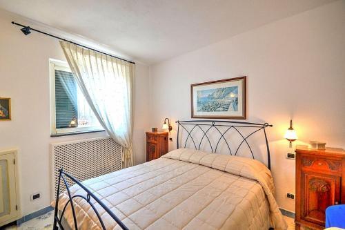 Praiano Villa Sleeps 4 Air Con Wifi
