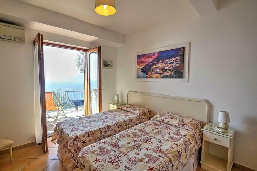 Praiano Villa Sleeps 4 Air Con Wifi