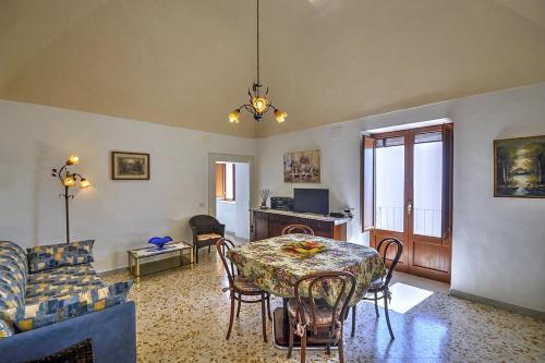 Praiano Villa Sleeps 4 Air Con Wifi