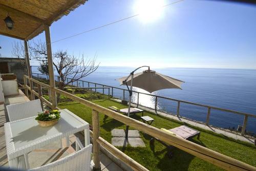Praiano Villa Sleeps 2 Air Con Wifi