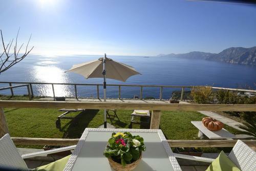 Praiano Villa Sleeps 2 Air Con Wifi
