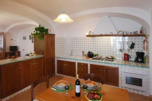 Praiano Villa Sleeps 2 Air Con Wifi