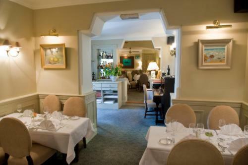 Hostal Aherne's Townhouse Hotel And Seafood Restaurant