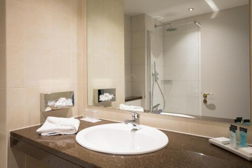 Mcwilliam Park Hotel