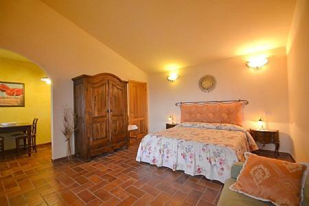 Puliciano Villa Sleeps 3 Pool Wifi