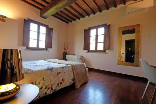 Puliciano Villa Sleeps 16 With Pool Air Con And Wifi