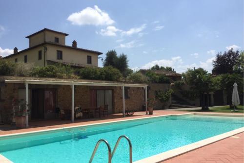 Puliciano Villa Sleeps 16 With Pool Air Con And Wifi