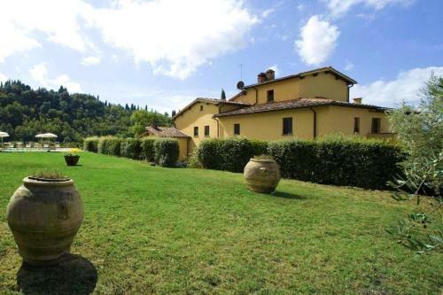 Apartment With One Bedroom In Castelfranco Piandisco With Shared Pool