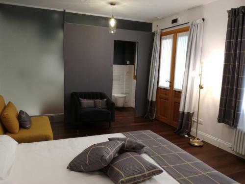 Hostal Casa Oliva Quero