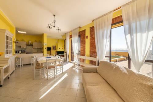 Villa Sul Mare Con Piscina Privata