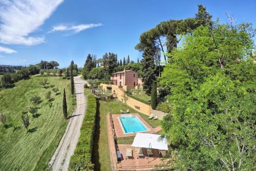 Pillo Villa Sleeps 10 With Pool And Air Con