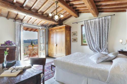Pillo Villa Sleeps 10 With Pool And Air Con