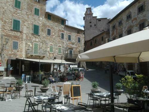 Stone Farmhouse In Gambassi Terme-fi With Swimming Pool