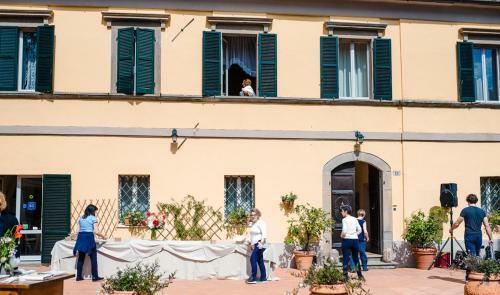 Radicofani Villa Sleeps 28 With Pool