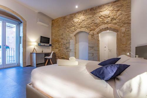 Hostal Ad Maiora - Design Rooms