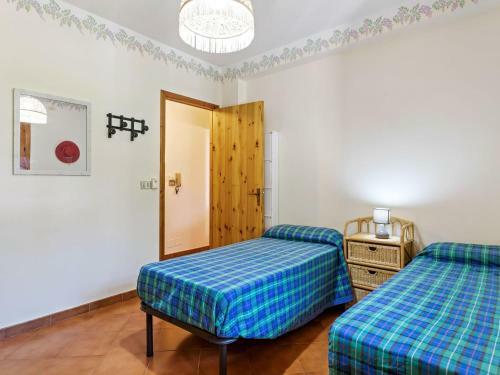 Garden-view Villa In Ragusa With Private Pool