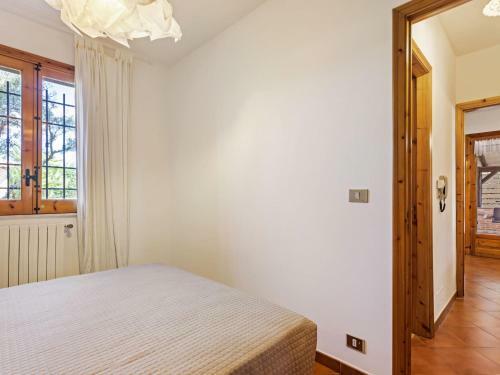 Garden-view Villa In Ragusa With Private Pool