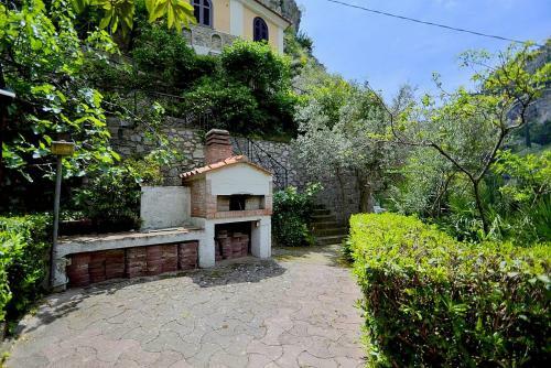 Ravello Villa Sleeps 2 Pool